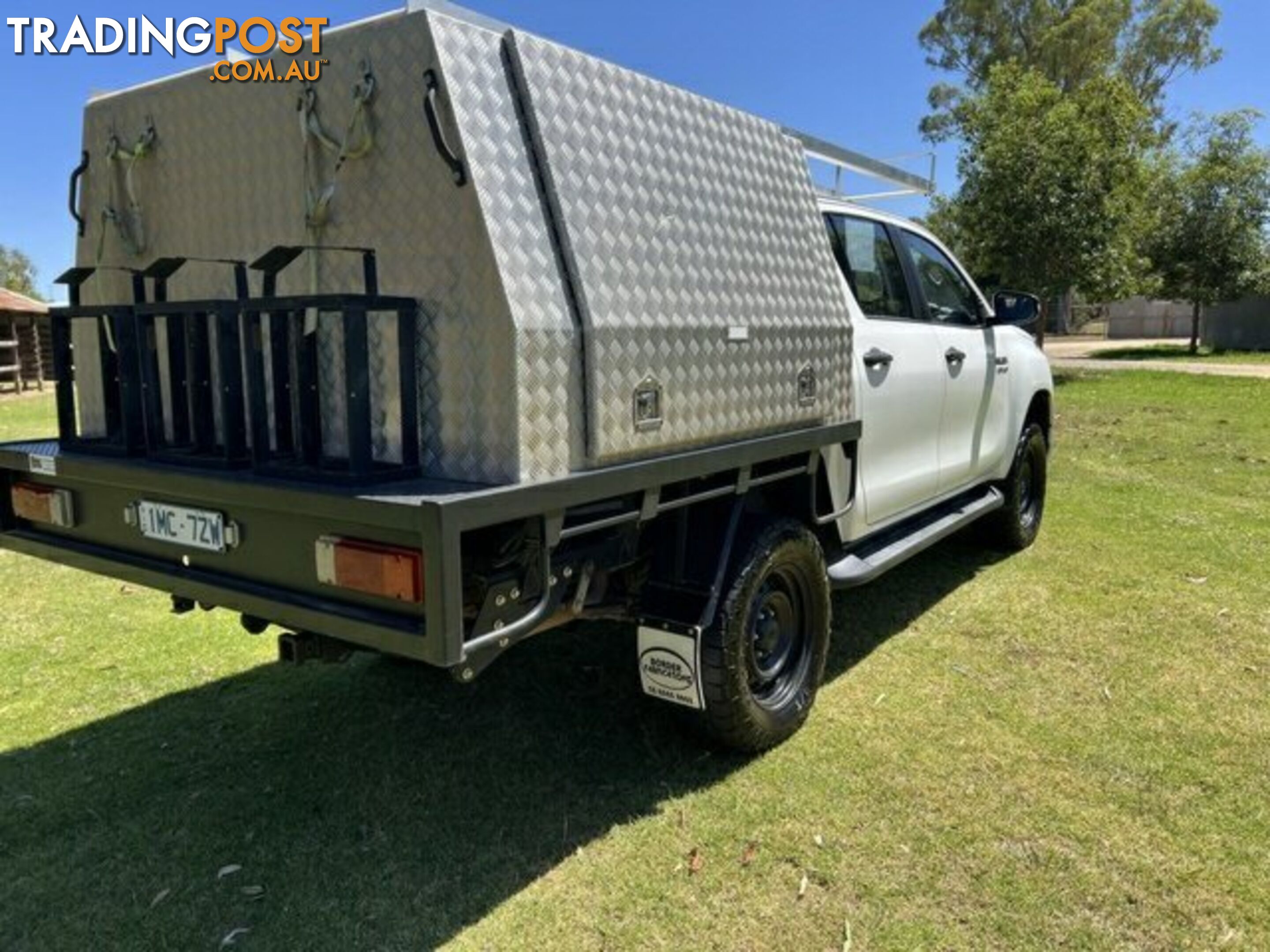 2018 TOYOTA HILUX   DUAL CAB CHASSIS