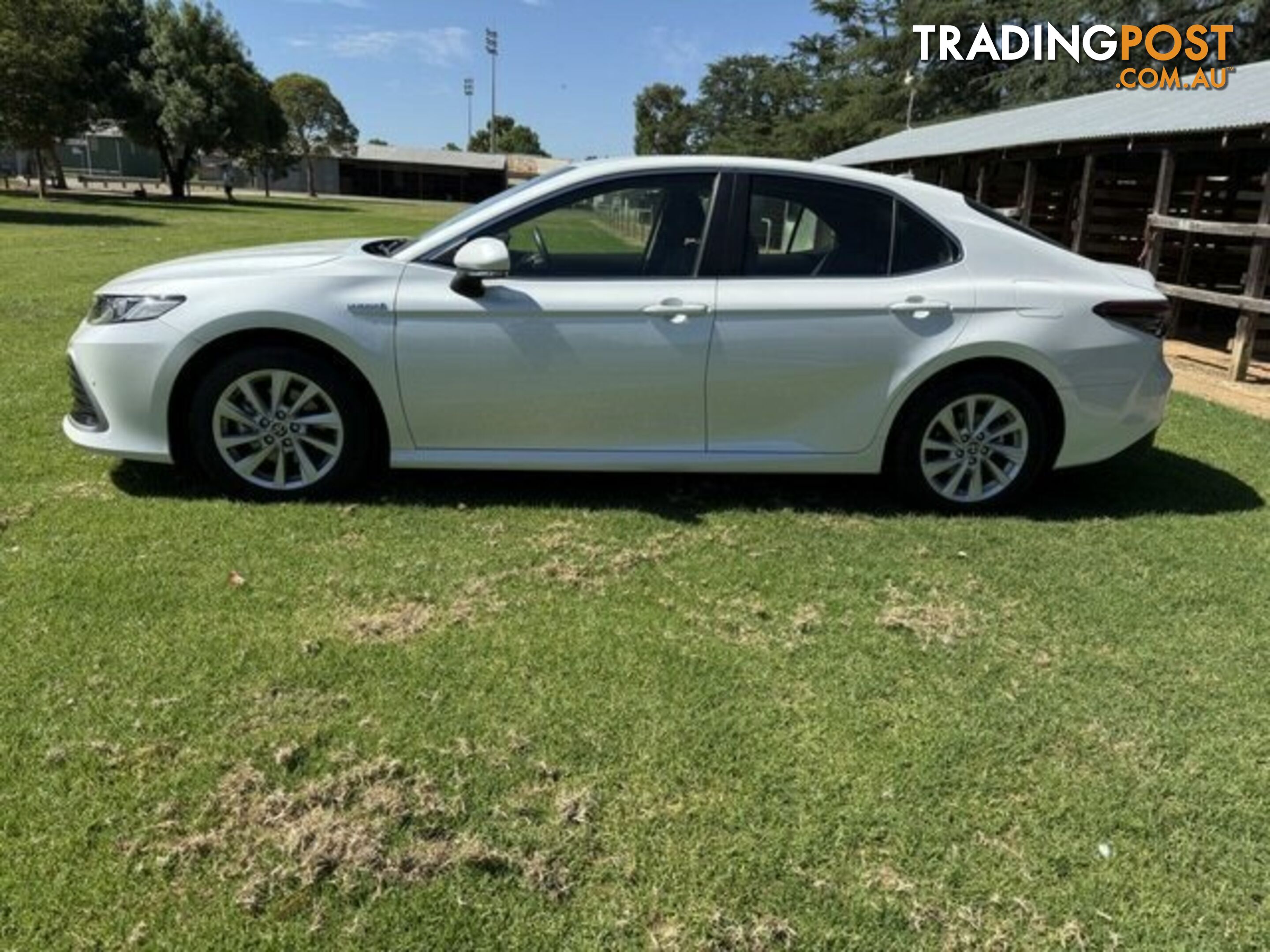 2021 TOYOTA CAMRY  HYBRID SEDAN