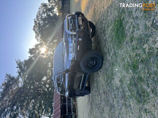 2016 TOYOTA LANDCRUISER  SAHARA WAGON