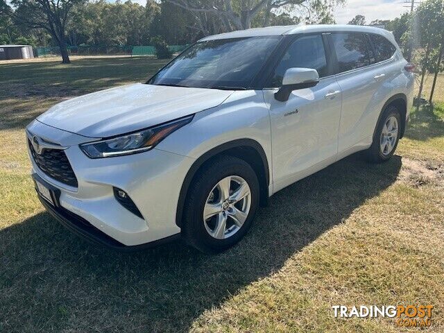 2023 TOYOTA KLUGER WAGON - photo 4 of 25