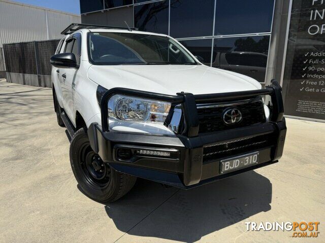 2020 TOYOTA HILUX   DUAL CAB