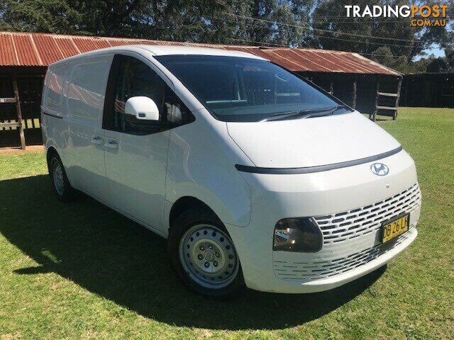 2021 HYUNDAI STARIA   VAN