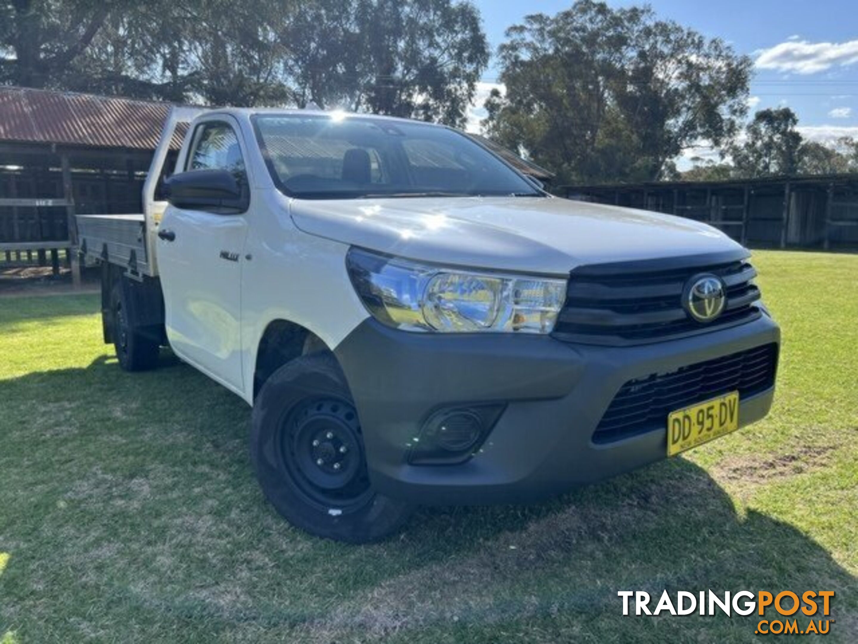 2022 TOYOTA HILUX   CAB CHASSIS