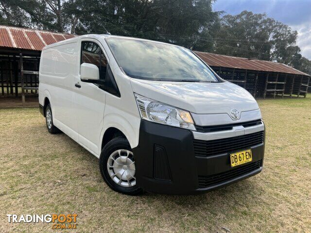 2021 TOYOTA HIACE   VAN