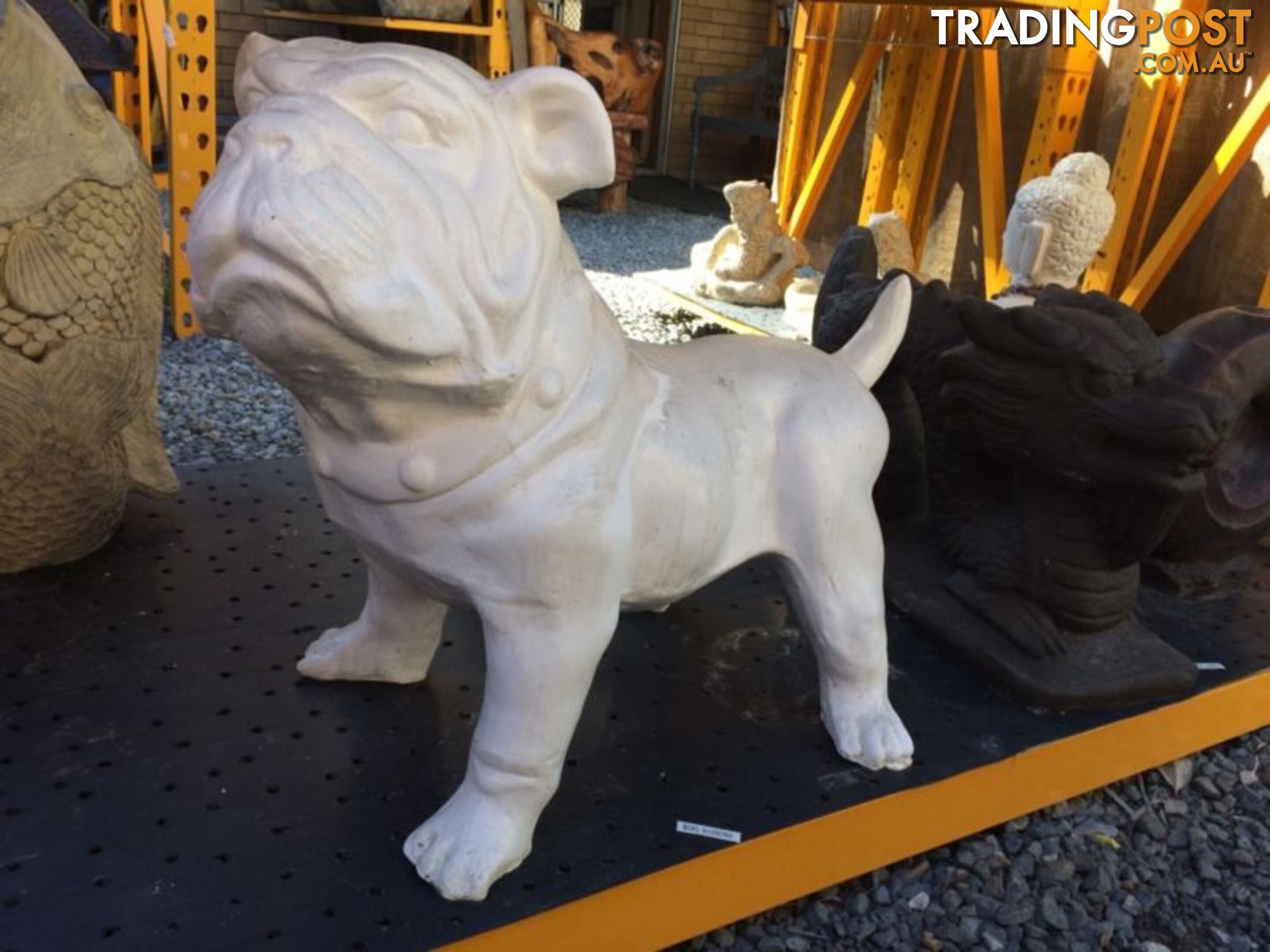 BULLDOG STATUE BIG(WHITE)