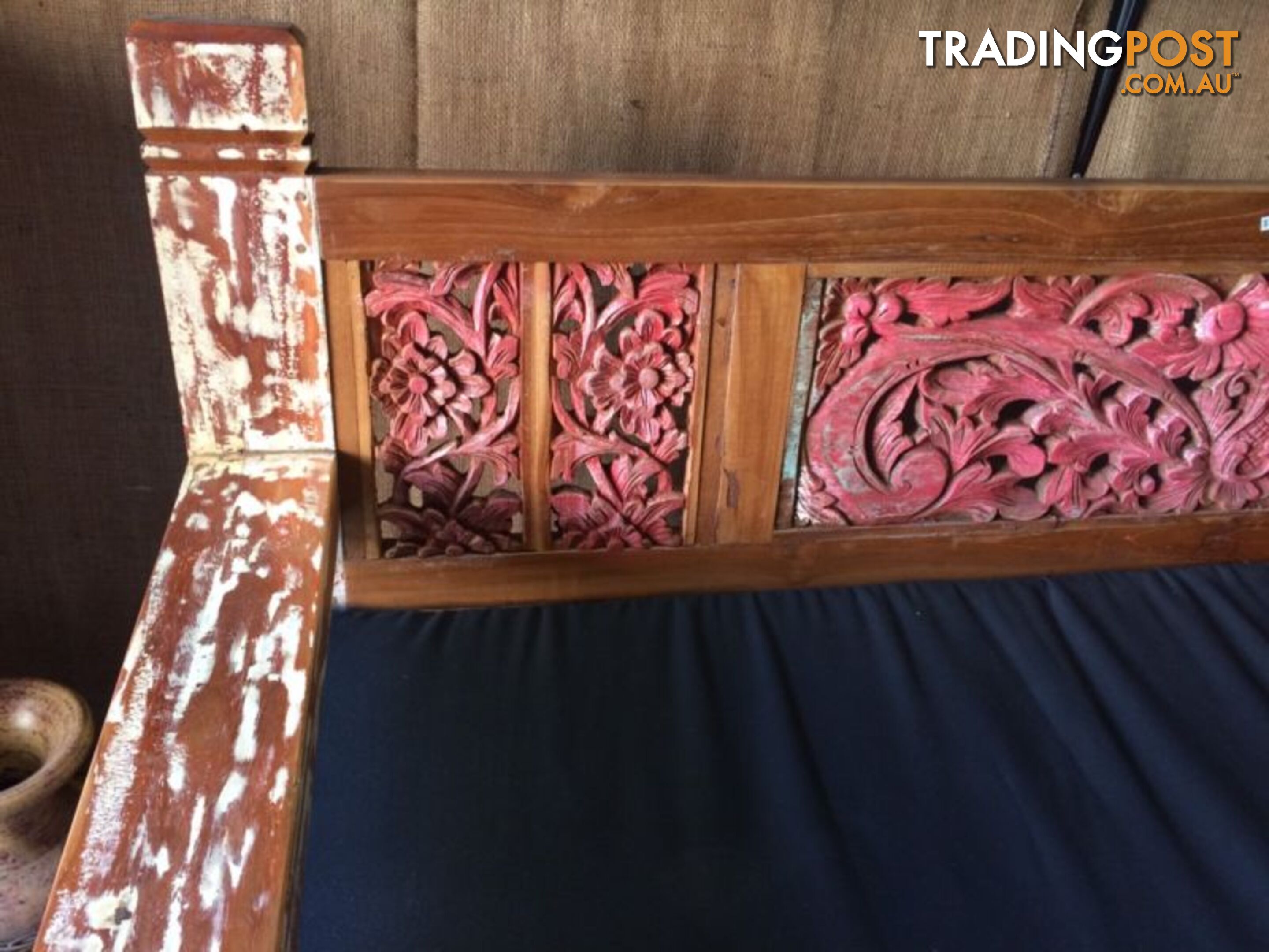 DAYBED WITH PINK CARVINGS