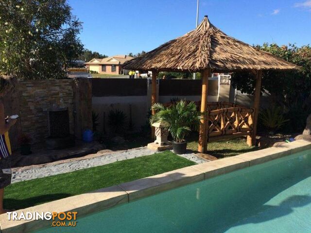 BALI HUT 3m x 3.5m with 3 sides - photo 3 of 9