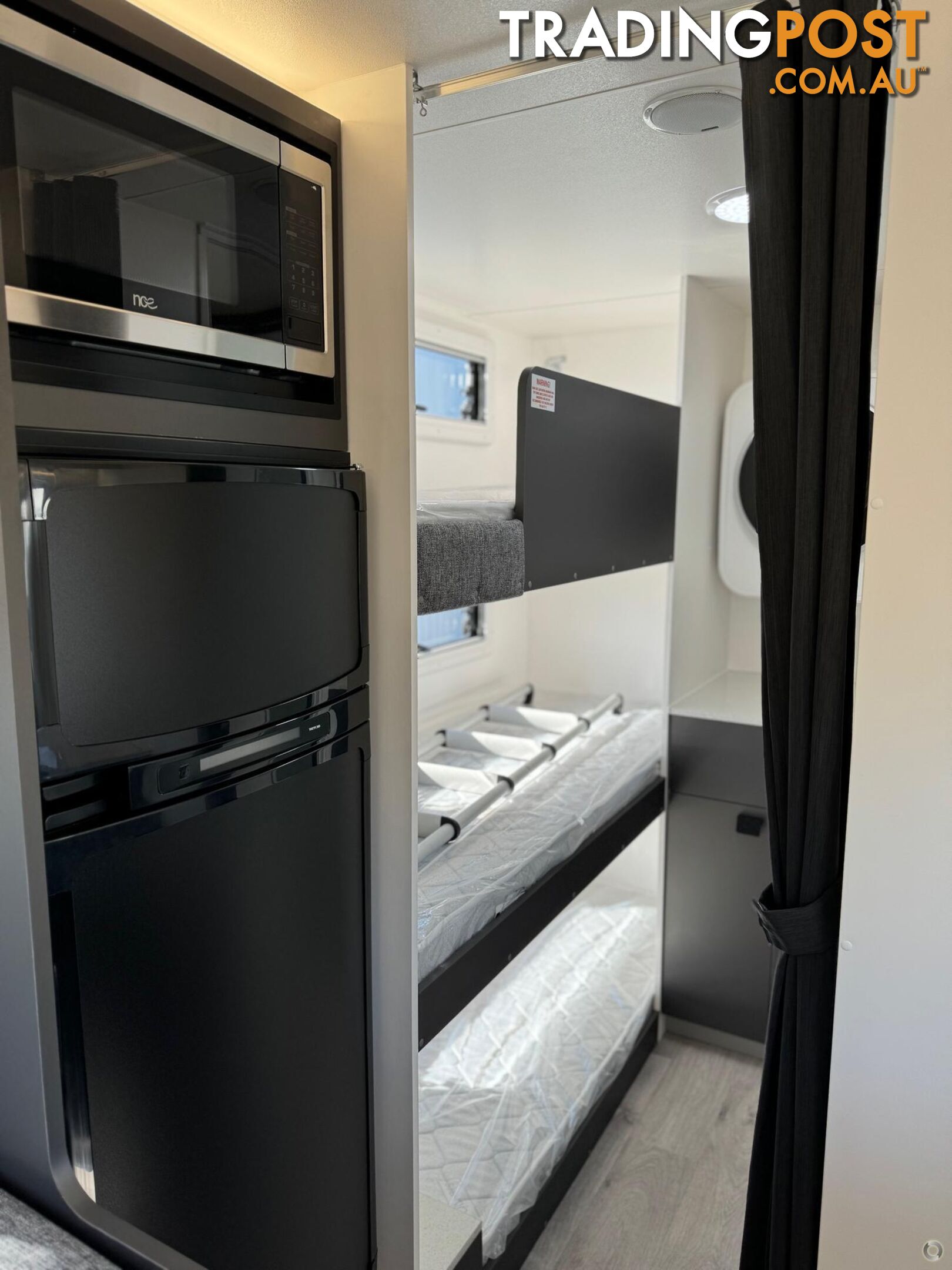 2024 Southern Cross Signature Series ST19F Touring bunks