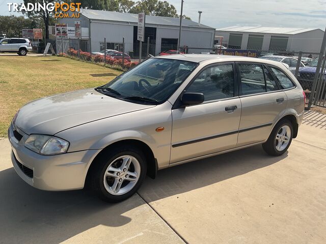 2000 Mazda 323 ASTINA ASTINA Hatchback Automatic - photo 2 of 6