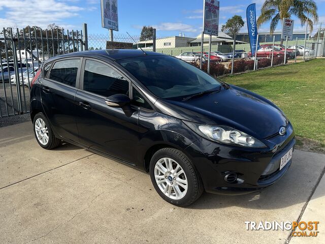 2011 Ford Festiva Hatchback Automatic - photo 4 of 30