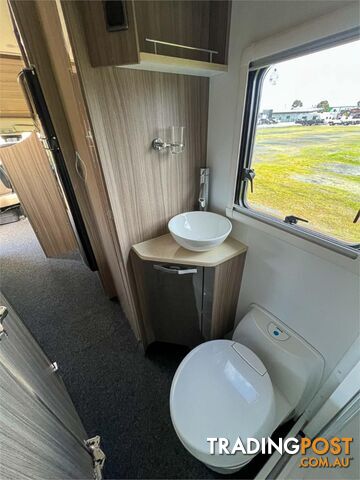 2024 AVAN OVATION M3 ALCOVE - photo 3 of 28