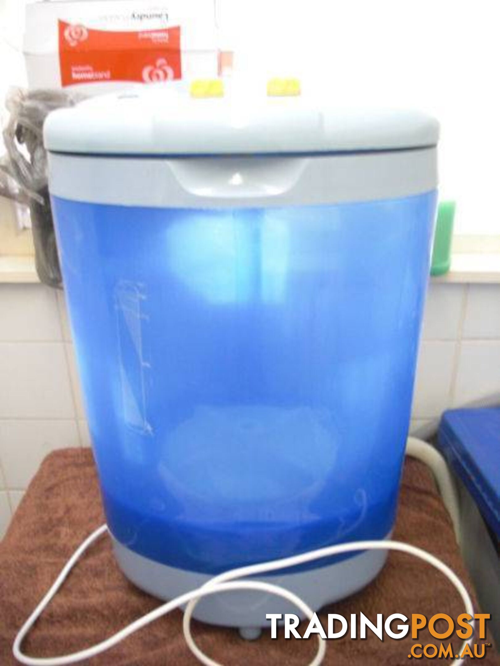 MOBILE WASHING MACHINE... 4KG. 240 VOLT SIZE 650 X 350 X 300 MM