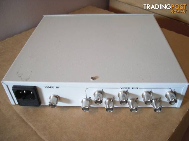 VIDEO DISTRIBUTION AMPLIFIER PICKUP OR POSTAGE 12.99