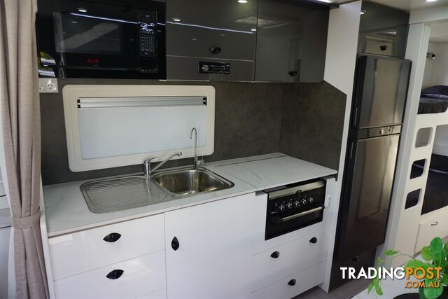 2022 NEWLANDS LUXE CARAVAN 650-LSW-2BS