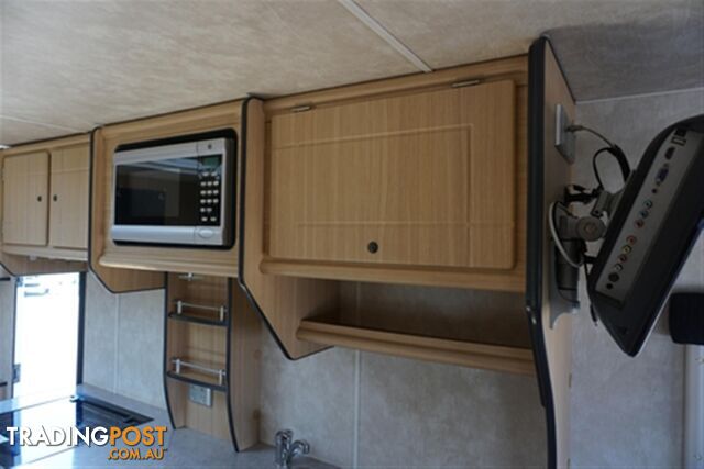 2011 Jurgens LUNAGAZER CARAVAN J2403