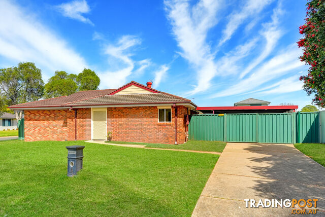 1 Maroni Place ST CLAIR NSW 2759