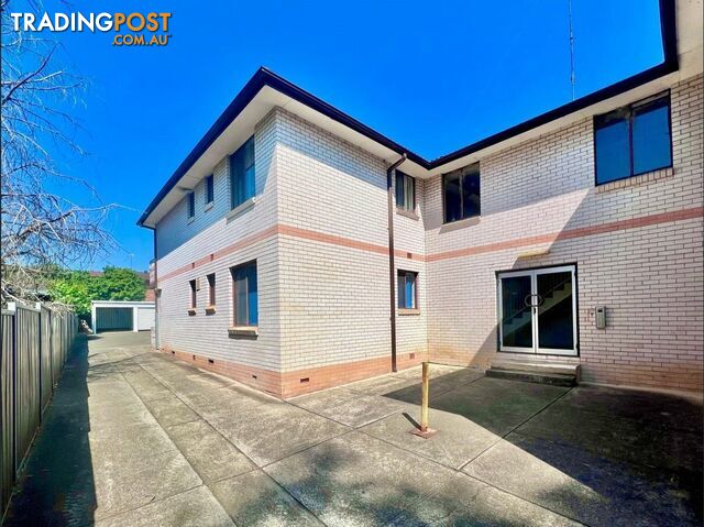 2 10 Kazanis Court WERRINGTON NSW 2747