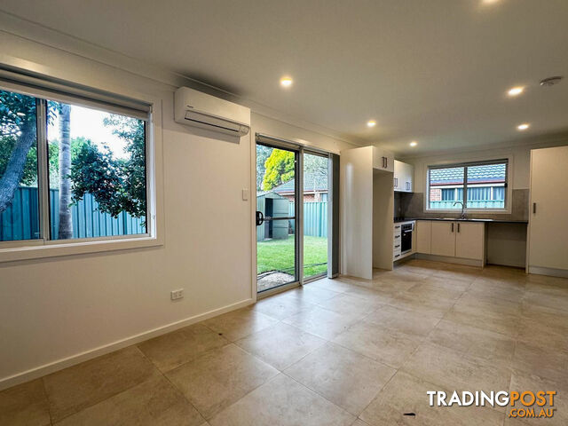 102a Hume Crescent WERRINGTON NSW 2747