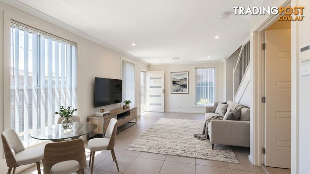 1 56 Canberra Street OXLEY PARK NSW 2760