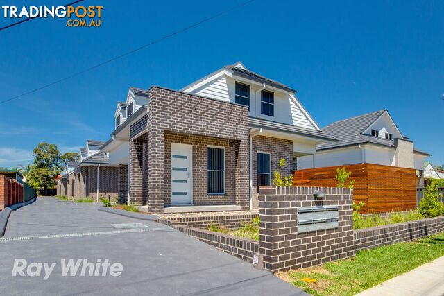 1 56 Canberra Street OXLEY PARK NSW 2760
