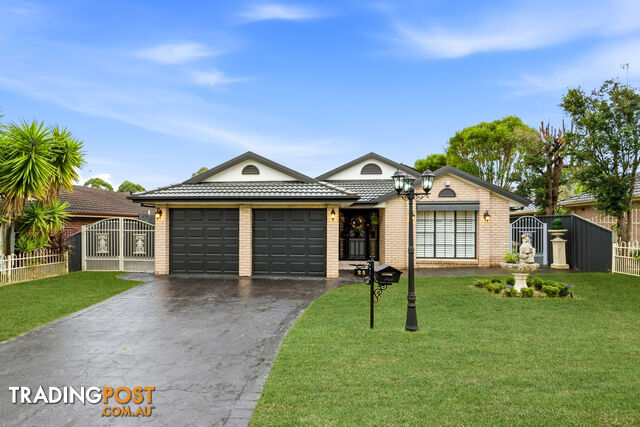 25 Brigadoon Avenue GLENMORE PARK NSW 2745