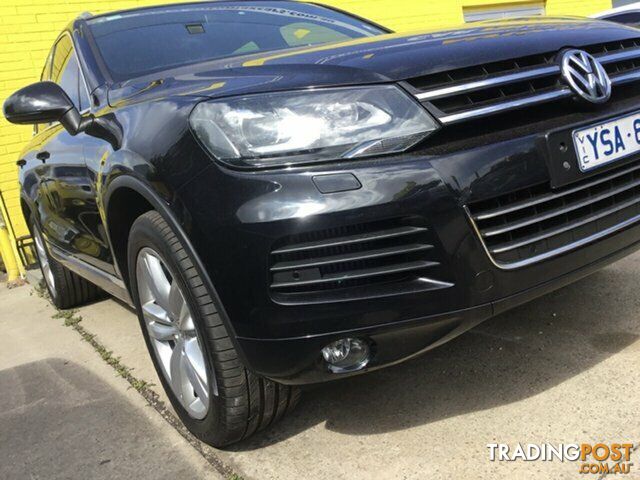 2011 Volkswagen Touareg V6 TDI Tiptronic 4MOTION 7P MY12 Wagon - photo 3 of 15
