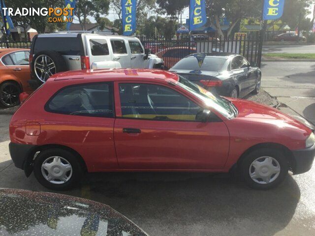 2001 Mitsubishi Mirage CE MY2002 Hatchback - photo 2 of 15