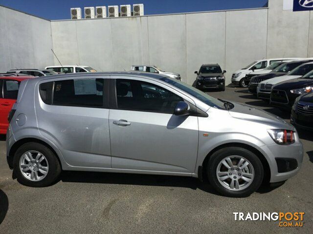 2011 HOLDEN BARINA TK MY11 4D SEDAN - photo 2 of 20