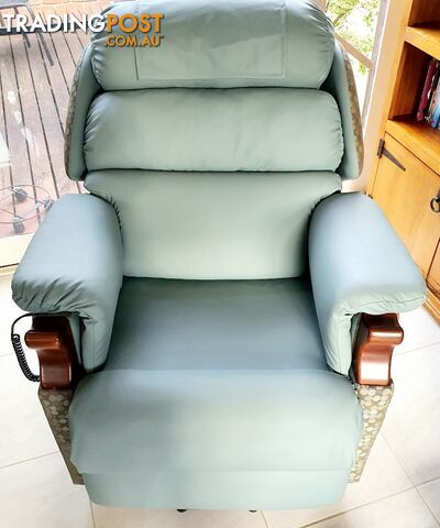 Barwon Lift-n-Recline Chair (soft green)