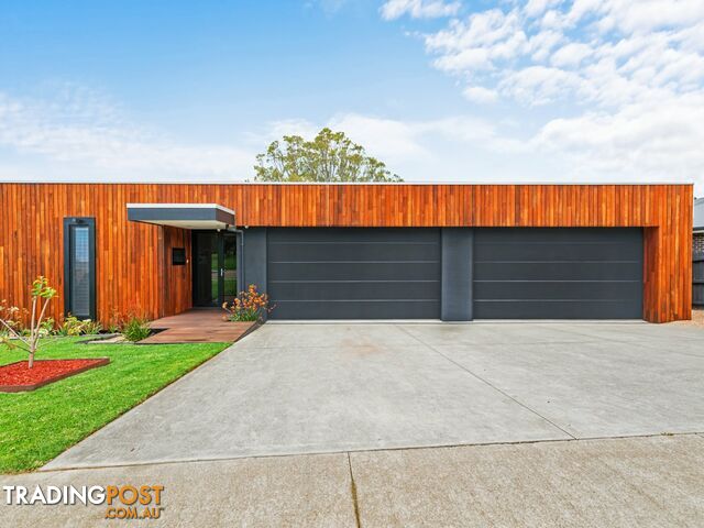 41 Morton Drive EASTWOOD VIC 3875