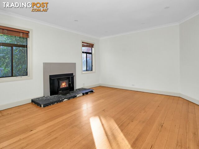 143 Main Road LINDENOW VIC 3865 - photo 2 of 12