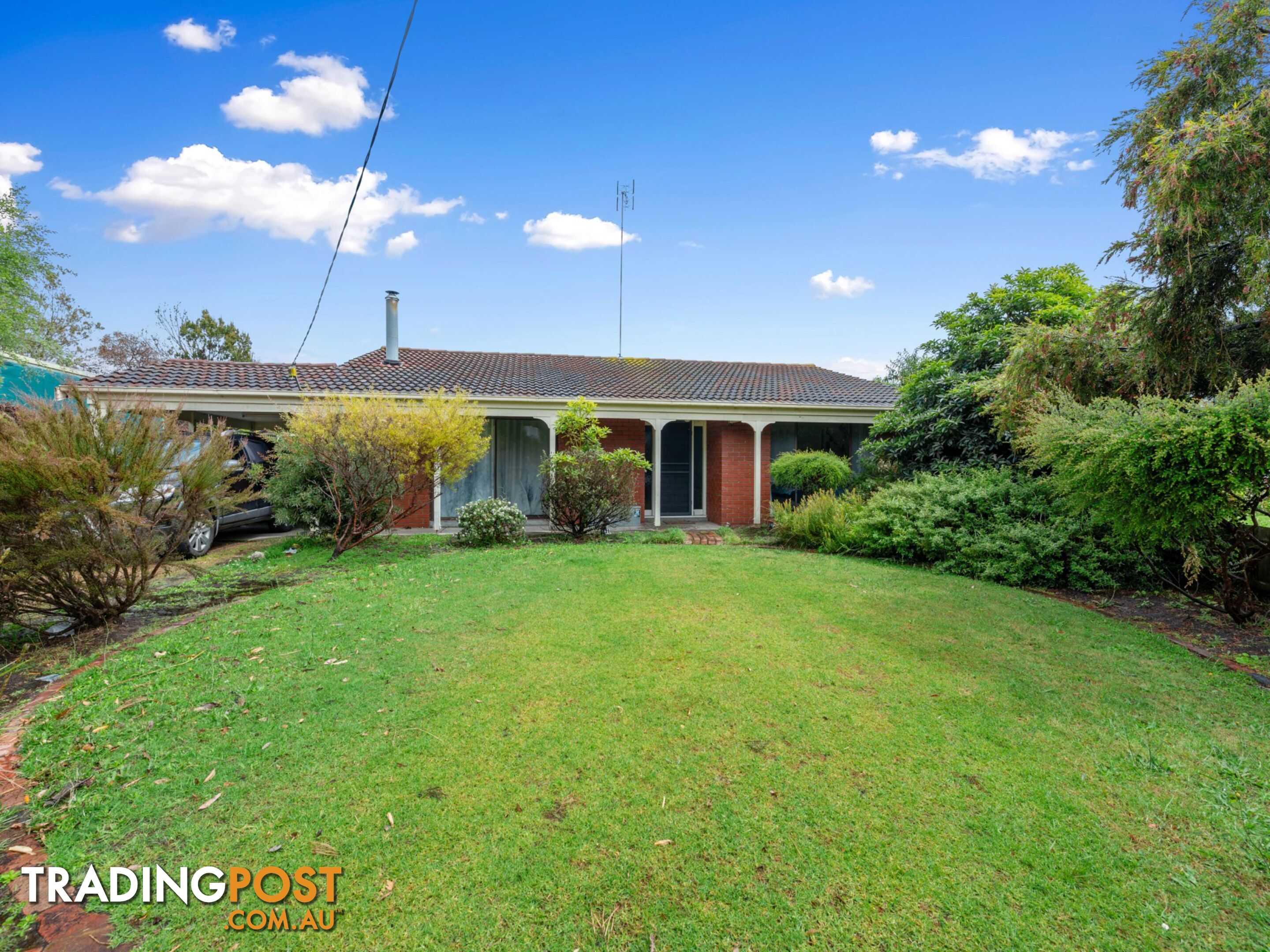 9 White Court EAGLE POINT VIC 3878