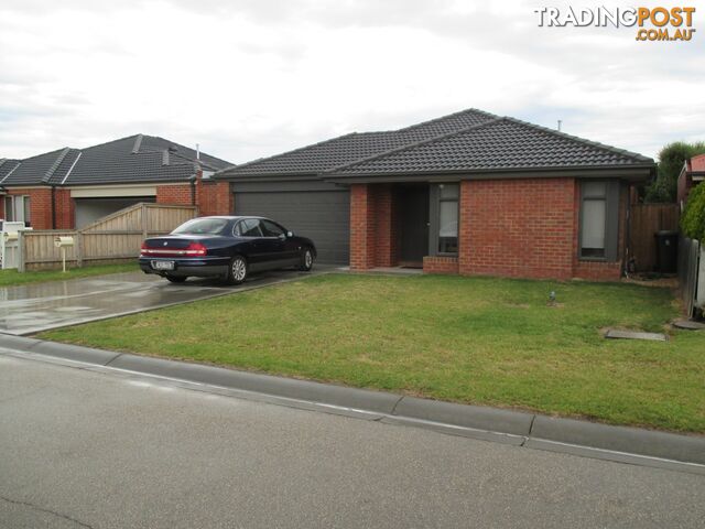 3 Barton Place EASTWOOD VIC 3875