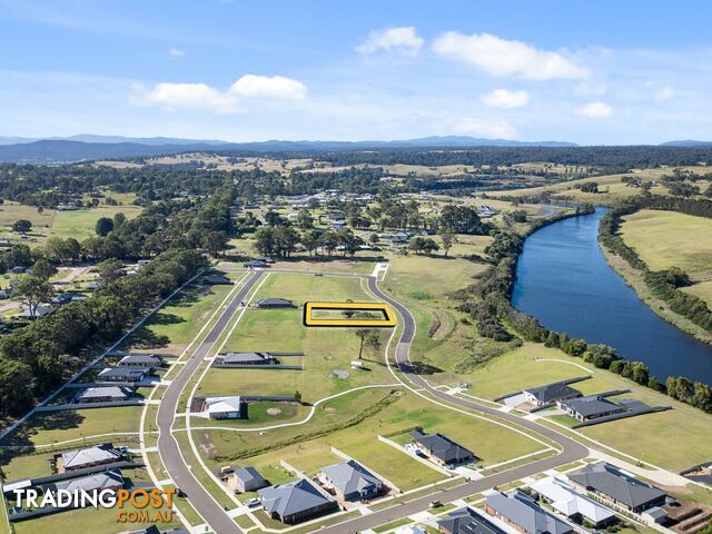 Lot Lot 18/43 Whitworth Drive NICHOLSON VIC 3882