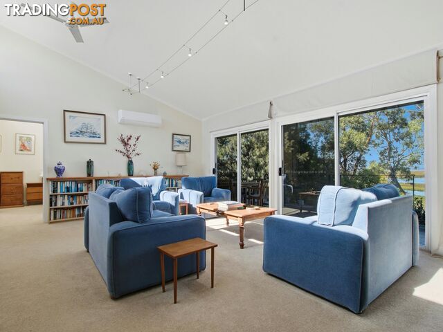 60 Crooke Street EAST BAIRNSDALE VIC 3875 - photo 4 of 22