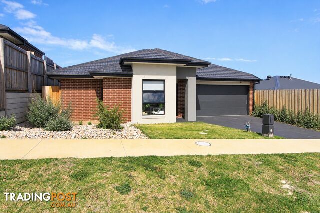 12 Silvertop Street LUCKNOW VIC 3875