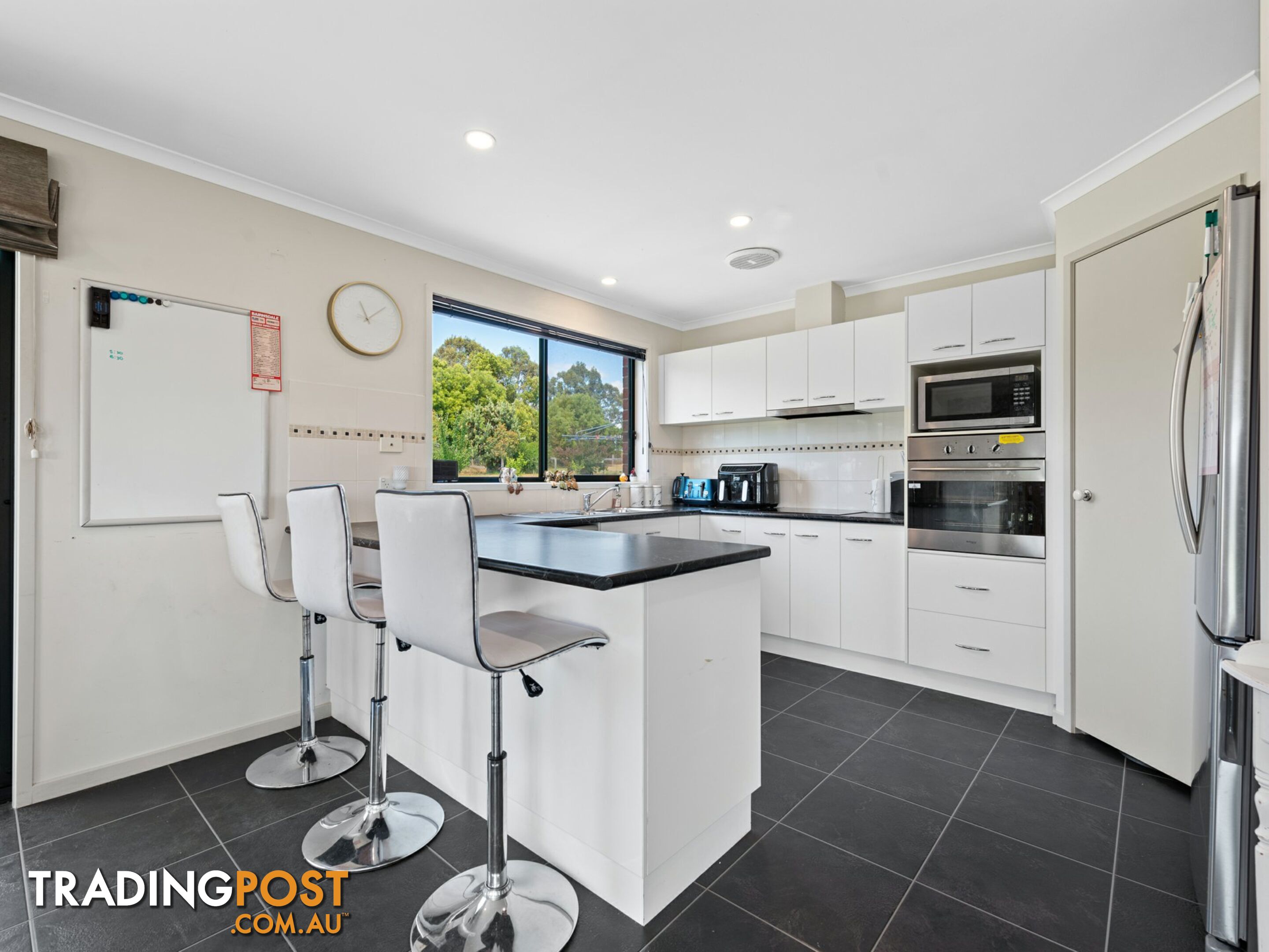 646 Lindenow-Glenaladale Road LINDENOW SOUTH VIC 3875