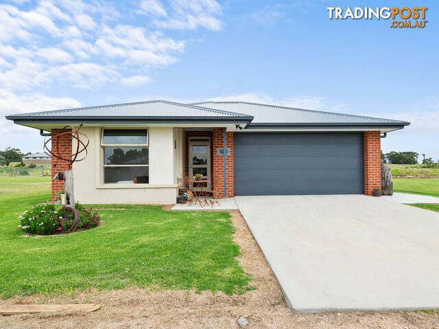 9 Hawkins Crescent LINDENOW SOUTH VIC 3875