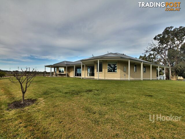 1 Neds Creek Drive NICHOLSON VIC 3882