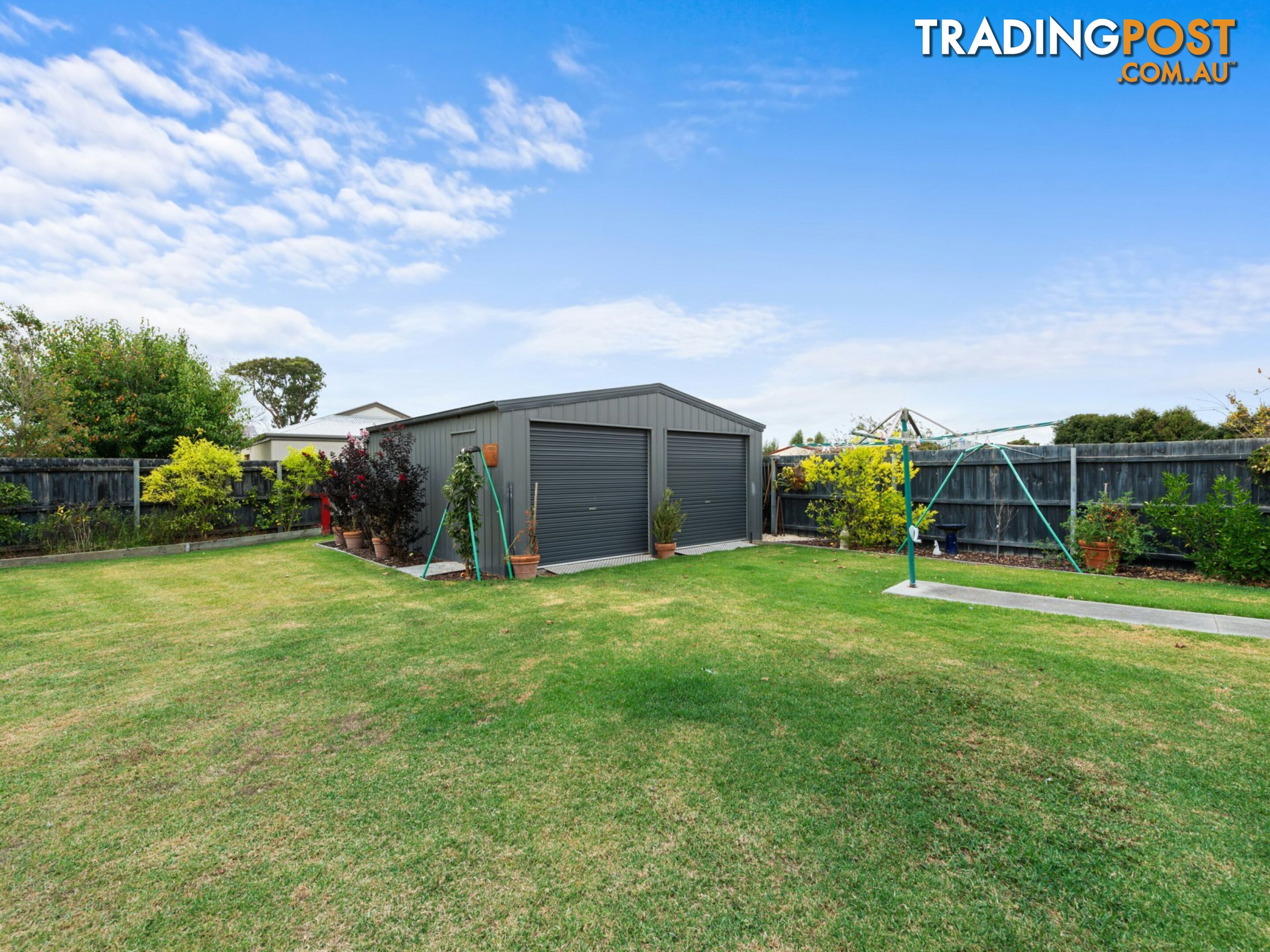 64 Gatehouse Drive EASTWOOD VIC 3875