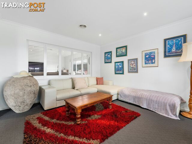 64 Gatehouse Drive EASTWOOD VIC 3875