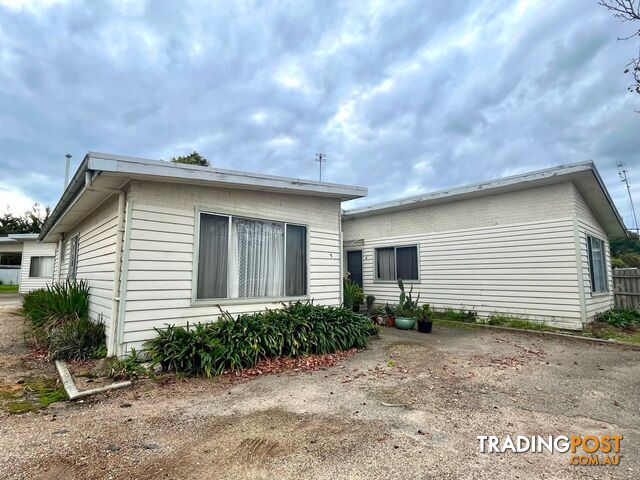 Unit 5 and 6/4 Grosvenor Court BAIRNSDALE VIC 3875