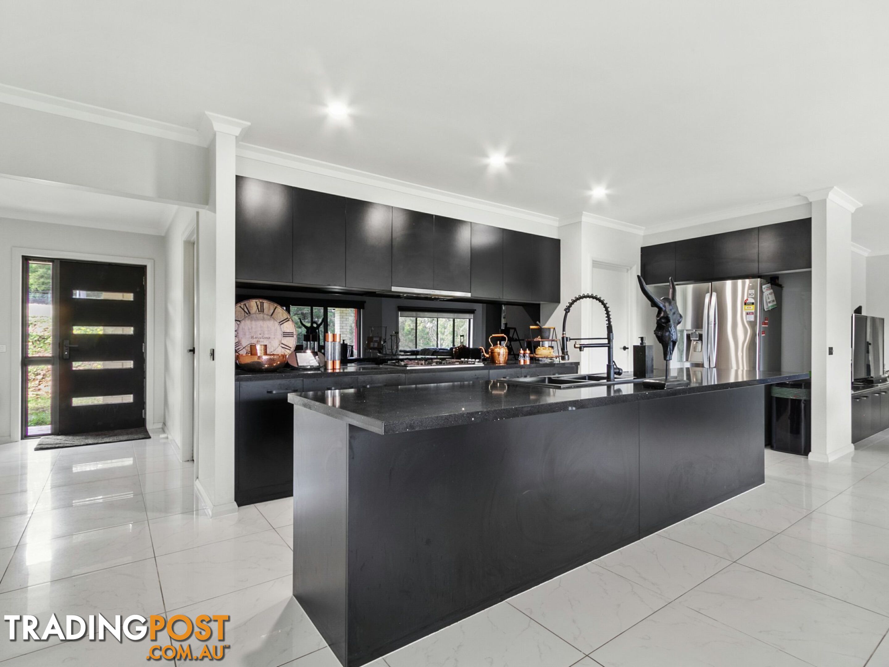 124 Gregory Road NICHOLSON VIC 3882