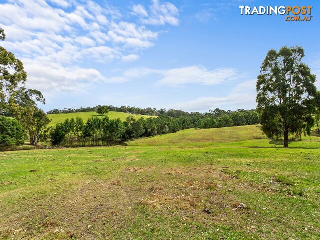 124 Gregory Road NICHOLSON VIC 3882