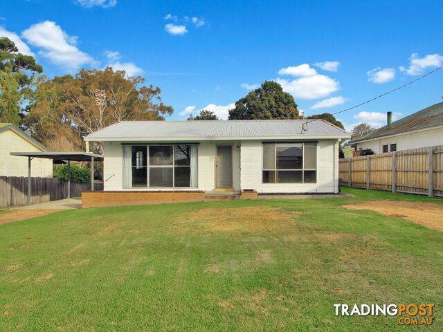 17 Scott Street BAIRNSDALE VIC 3875