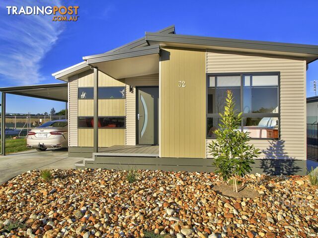 32 Elm Crescent LUCKNOW VIC 3875