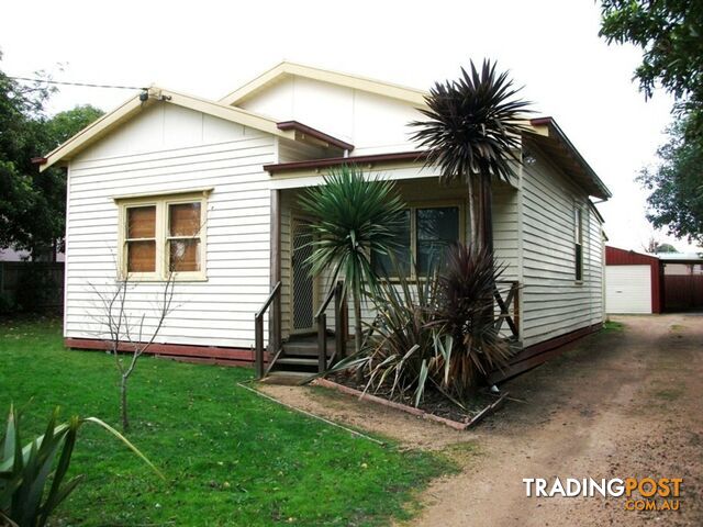 18 Bull Street BAIRNSDALE VIC 3875