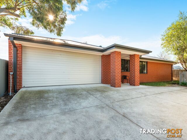 18B Kollmorgen Place BAIRNSDALE VIC 3875