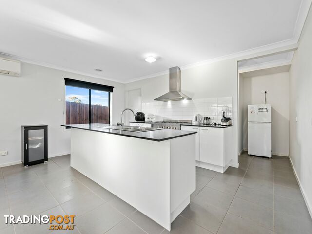 18B Kollmorgen Place BAIRNSDALE VIC 3875