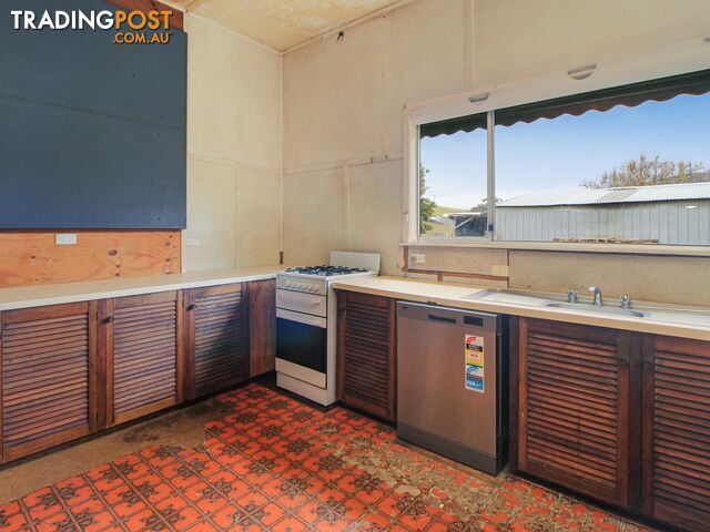 284 Day Avenue OMEO VIC 3898 - photo 5 of 16